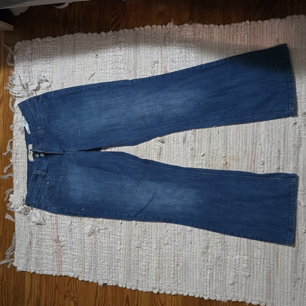 Womens boot cut Levi jeans